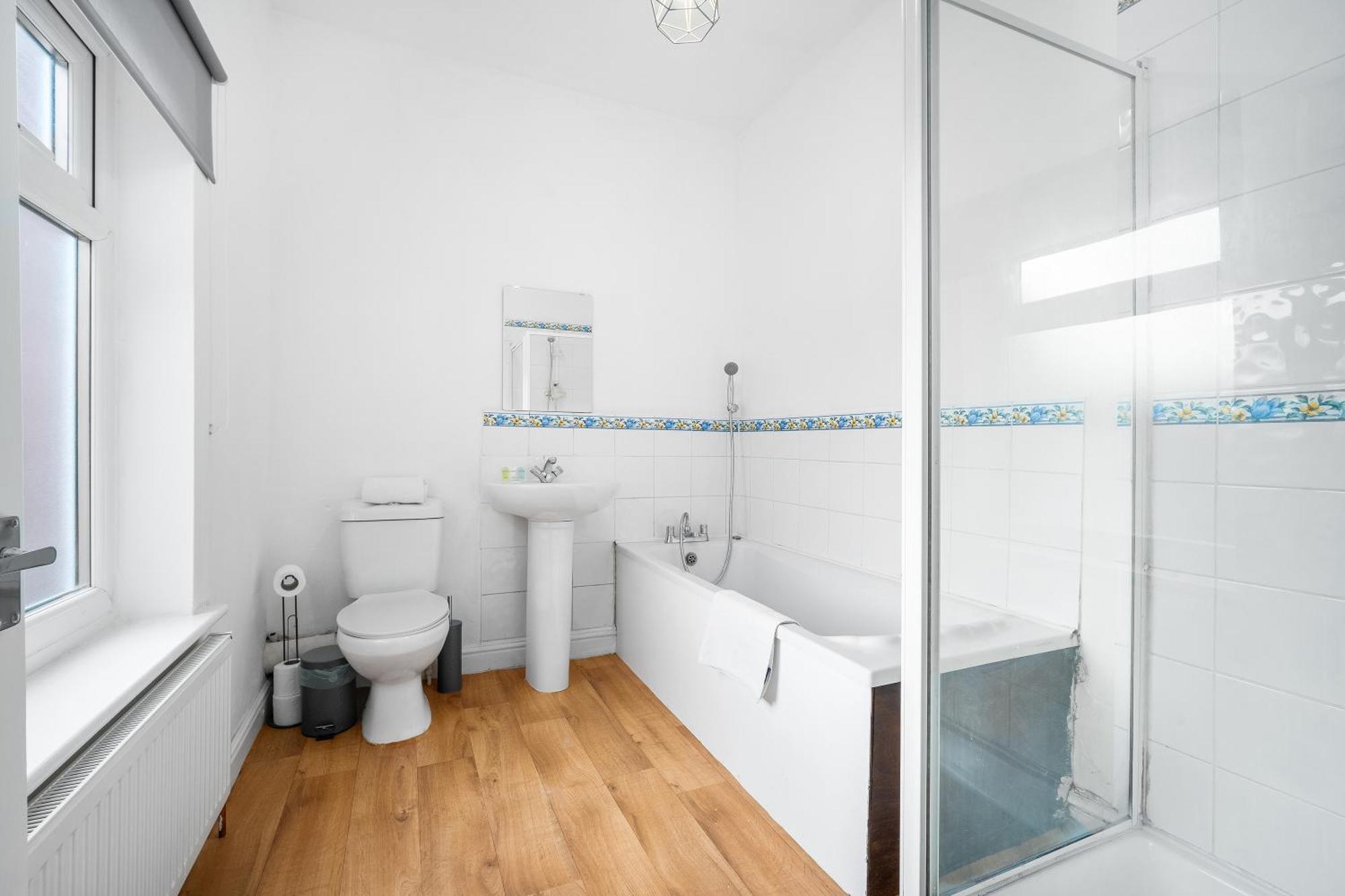 Harborne 2 Bedroom House - Parking - Smart Tv - Wifi - 62W Birmingham Buitenkant foto